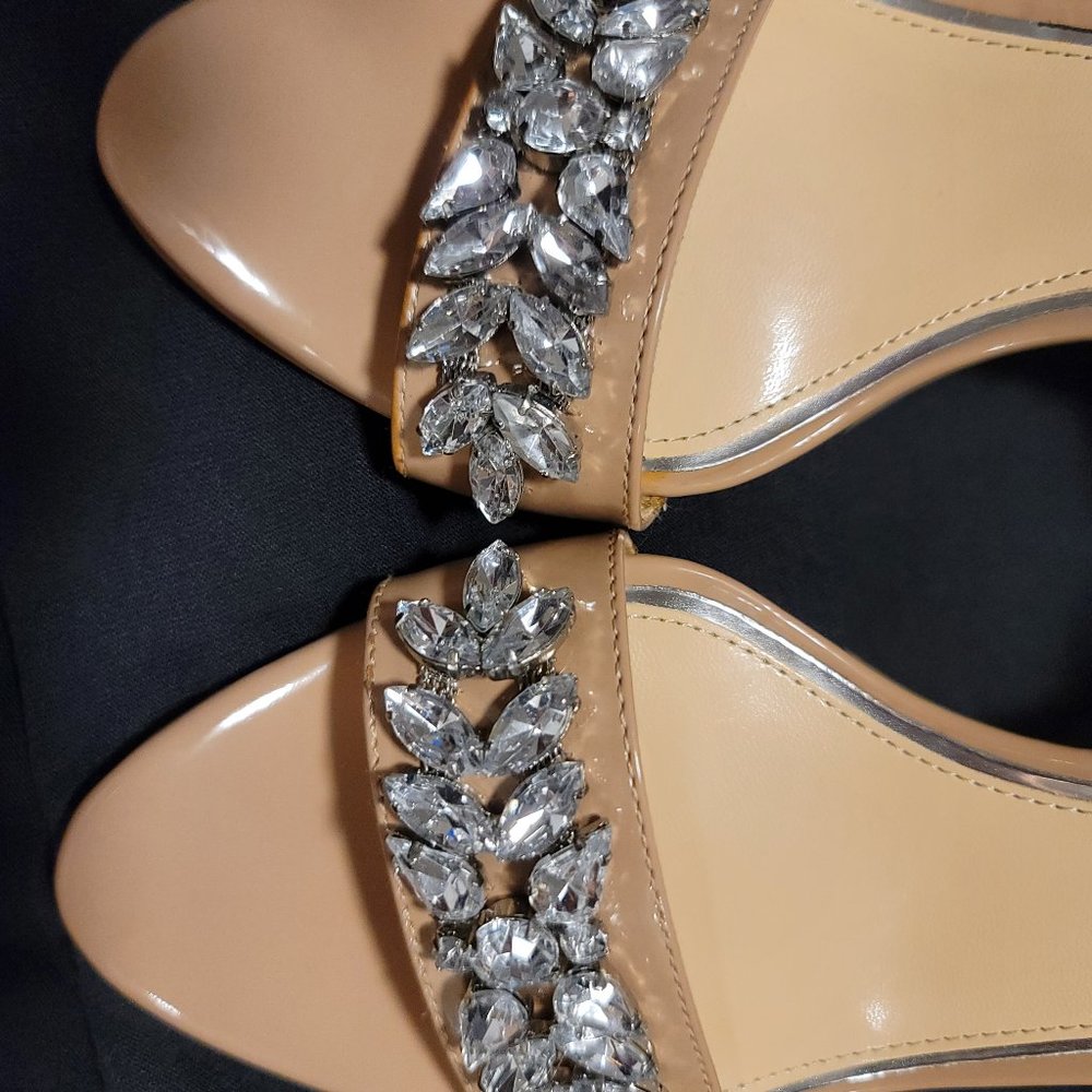 Beautiful Patent Nude Sandal - NEW - 9.5 - Picture 5 of 5
